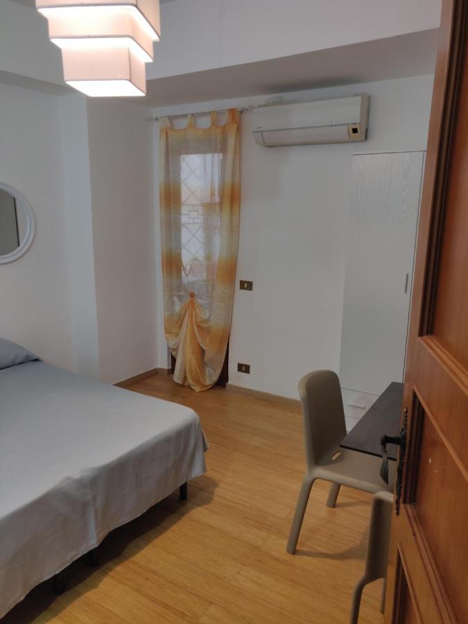 Bed & Breakfast Casa Vittoria Санто-Стефано-ди-Камастра Экстерьер фото