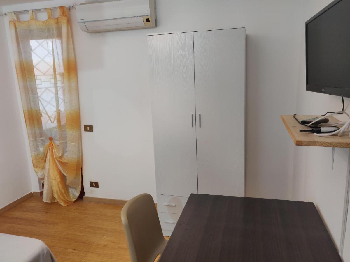 Bed & Breakfast Casa Vittoria Санто-Стефано-ди-Камастра Экстерьер фото