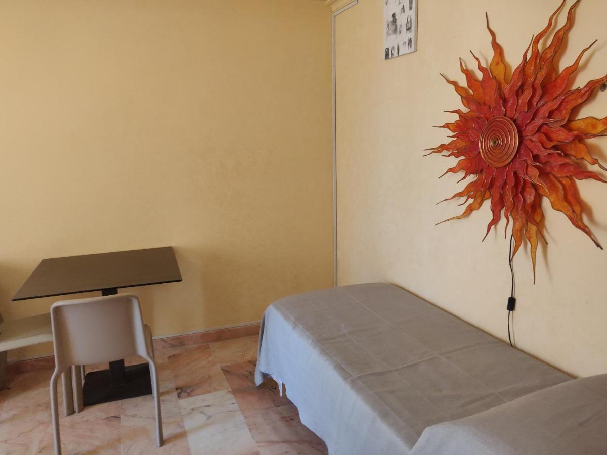 Bed & Breakfast Casa Vittoria Санто-Стефано-ди-Камастра Экстерьер фото