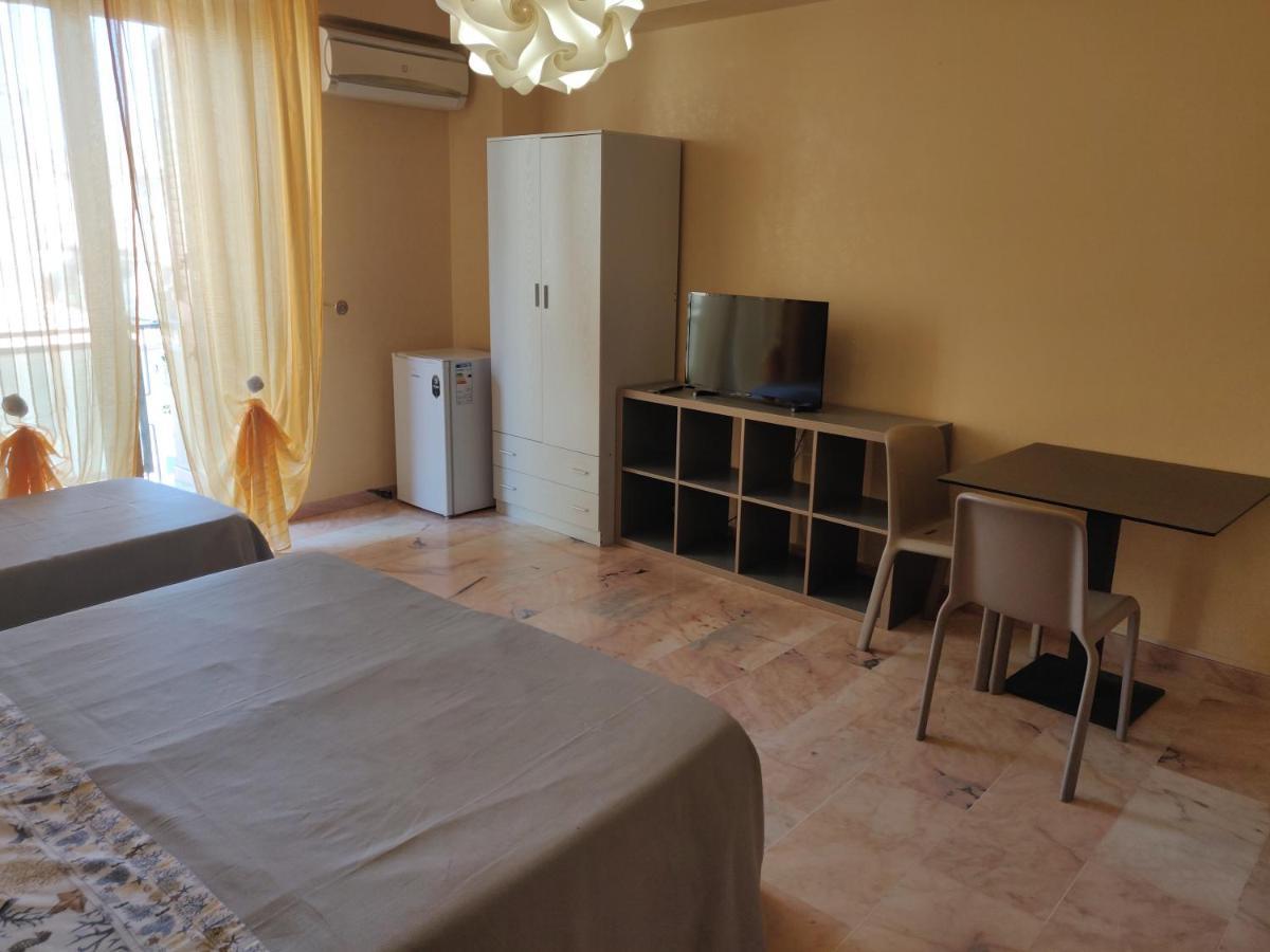 Bed & Breakfast Casa Vittoria Санто-Стефано-ди-Камастра Экстерьер фото